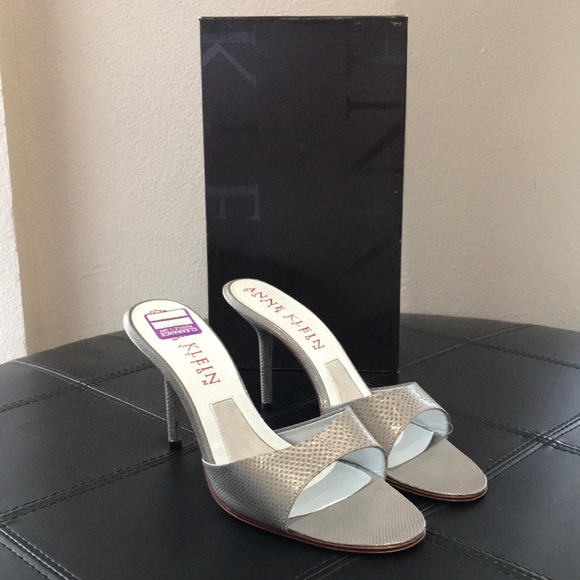 Anne Klein Collection - Picture 2 of 7